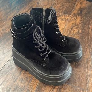 Demonia Technopagan/Shaker 52 Black Velvet Platform Boots Size 9